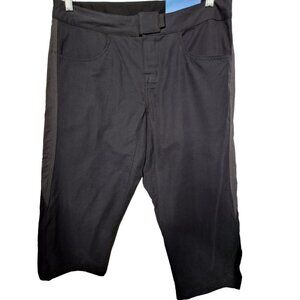 NEW Patagonia Black w/Gray Trim Sender Capris Size 8